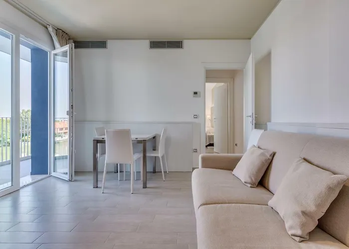 Ambassador * Καόρλε